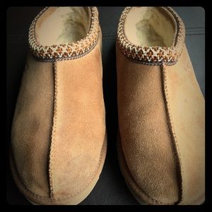 Ugg slippers